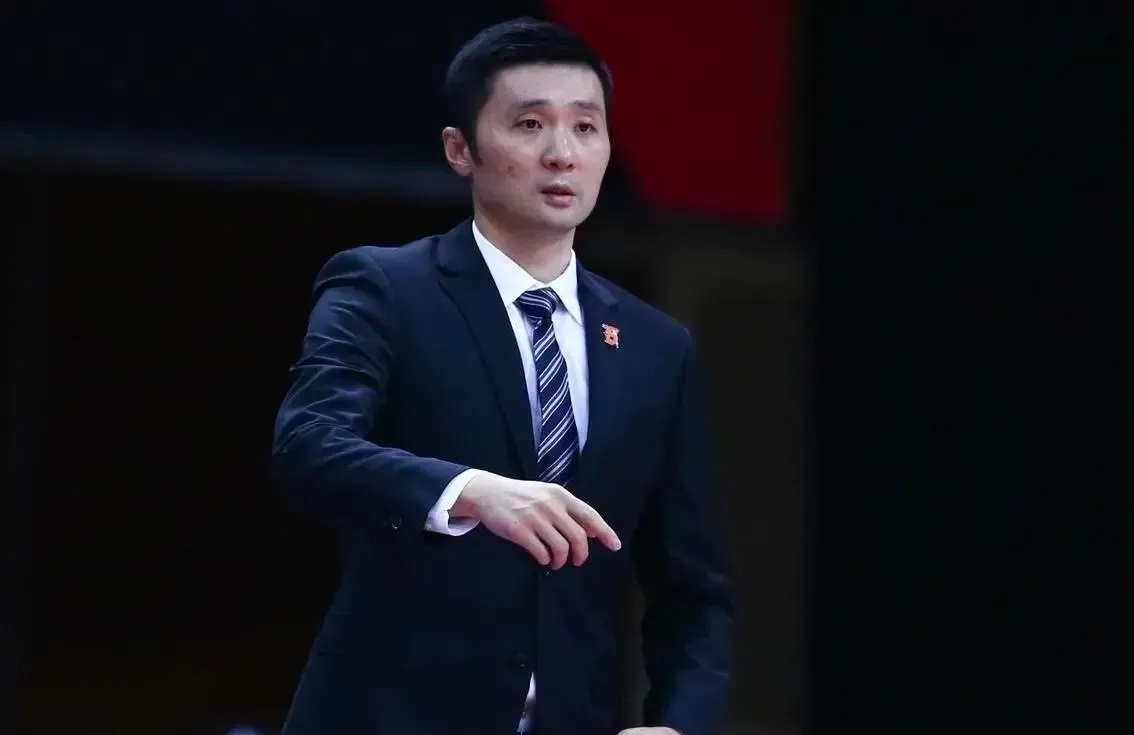 od体育下载-包含球队主教练调整战术布阵，备战新一年赛季的词条