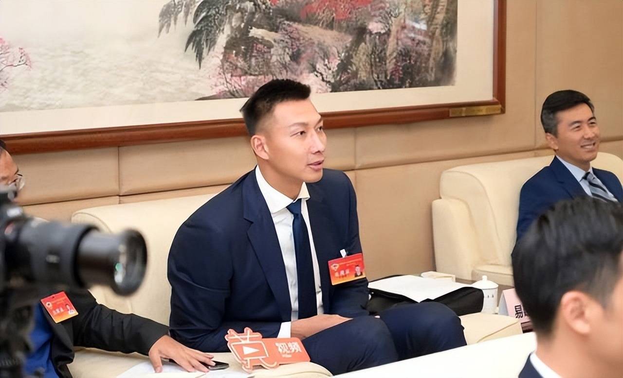 央视取消播出易建联专访