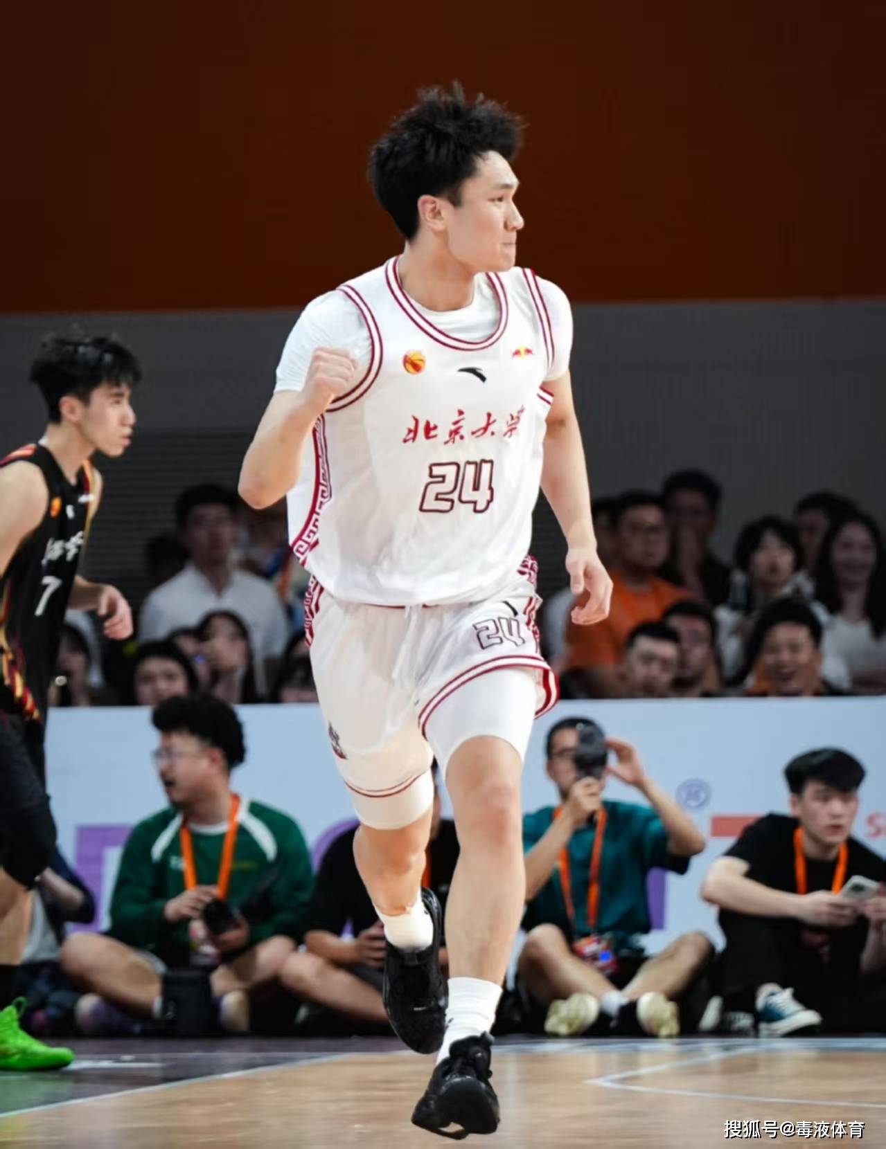 od体育娱乐-广州男篮官宣：北大男篮球员管子煜加盟广州队
