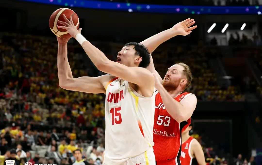 od体育下载-男篮热身赛回顾：周琦16分9篮板，中国不敌斯洛文尼亚